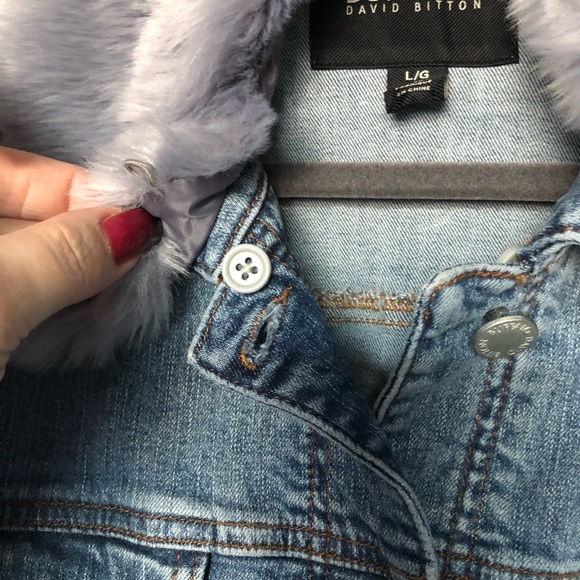 NWOT removable furry collar jean jacket - Picture 3 of 4